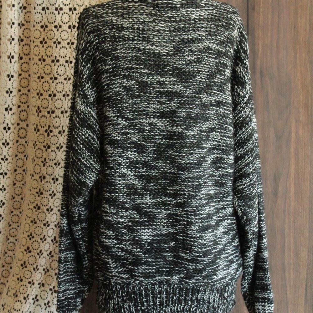Vintage 1980s Mens Sweater, Fuze Black and White Unisex Jumper, Geometric Print - Picture 10 of 10